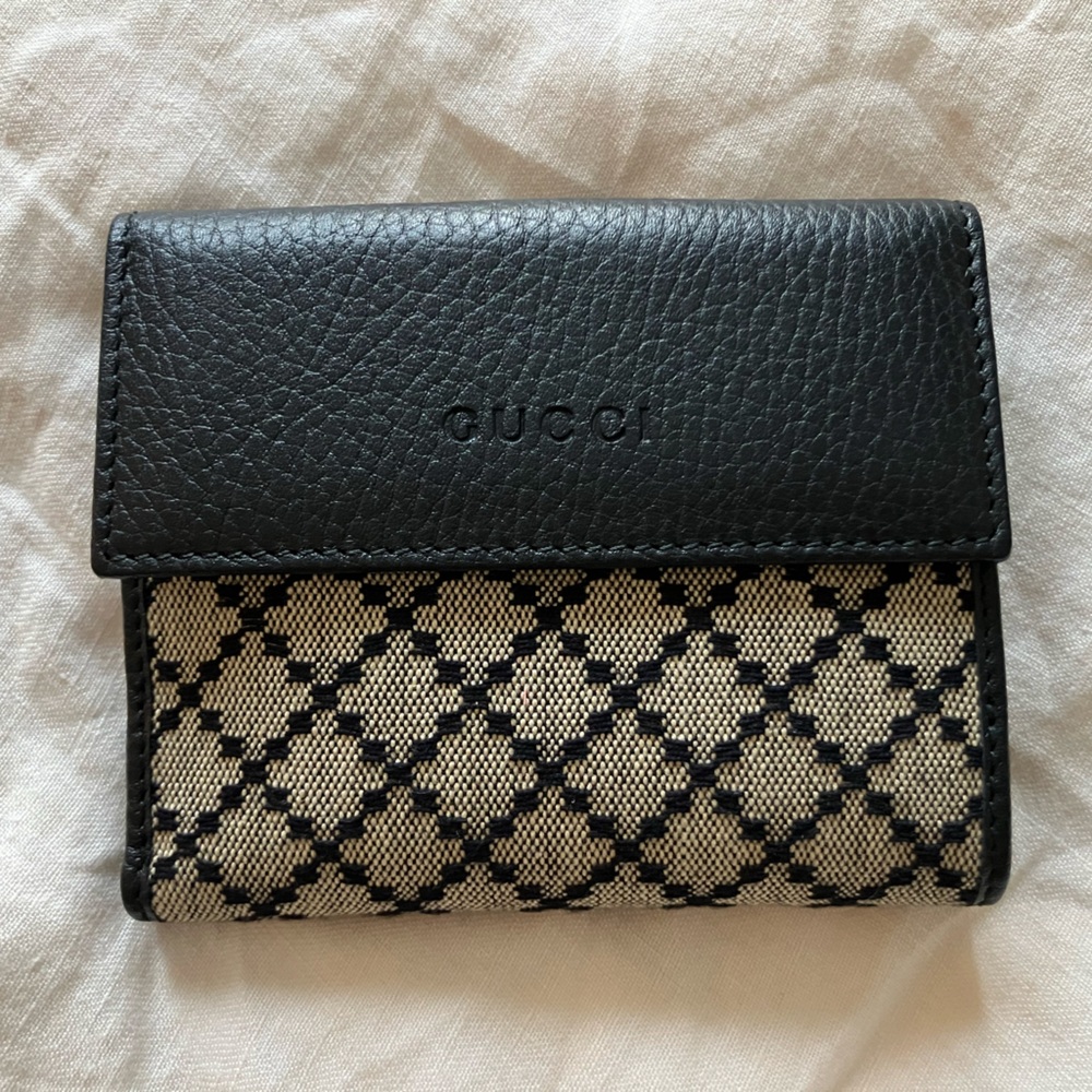 Gucci Black Calf Leather Diamante Bifold Wallet